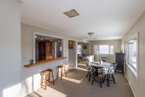 27 Lawrence Avenue Thomaston ME 04861
