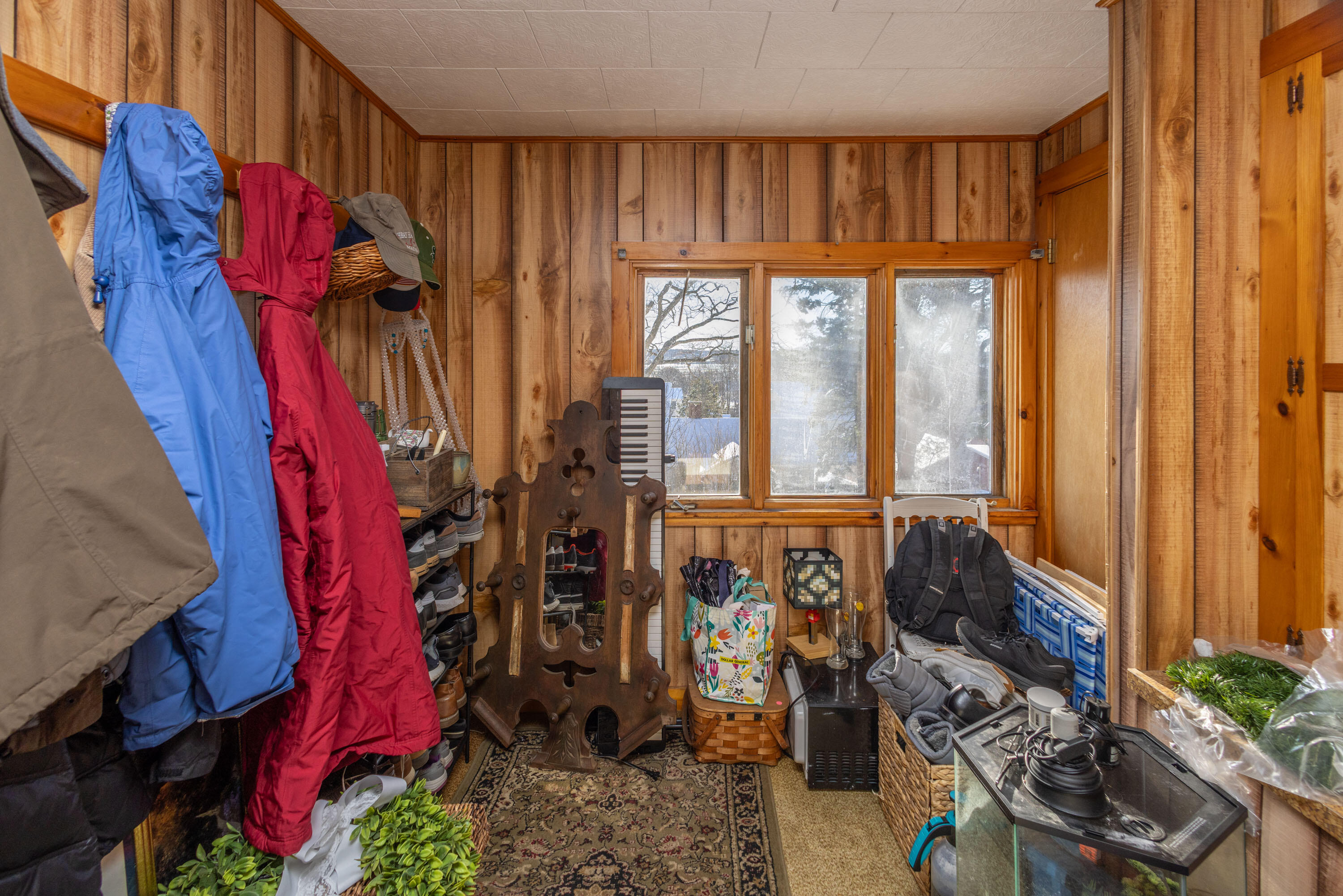 27 Lawrence Avenue Thomaston ME 04861