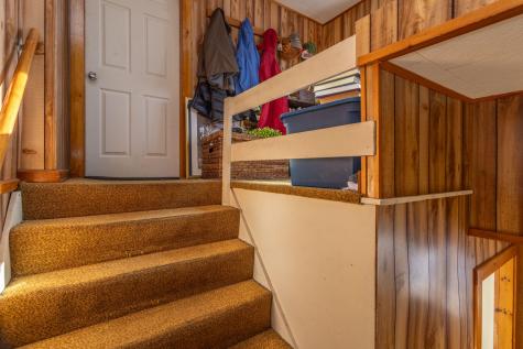 27 Lawrence Avenue Thomaston ME 04861