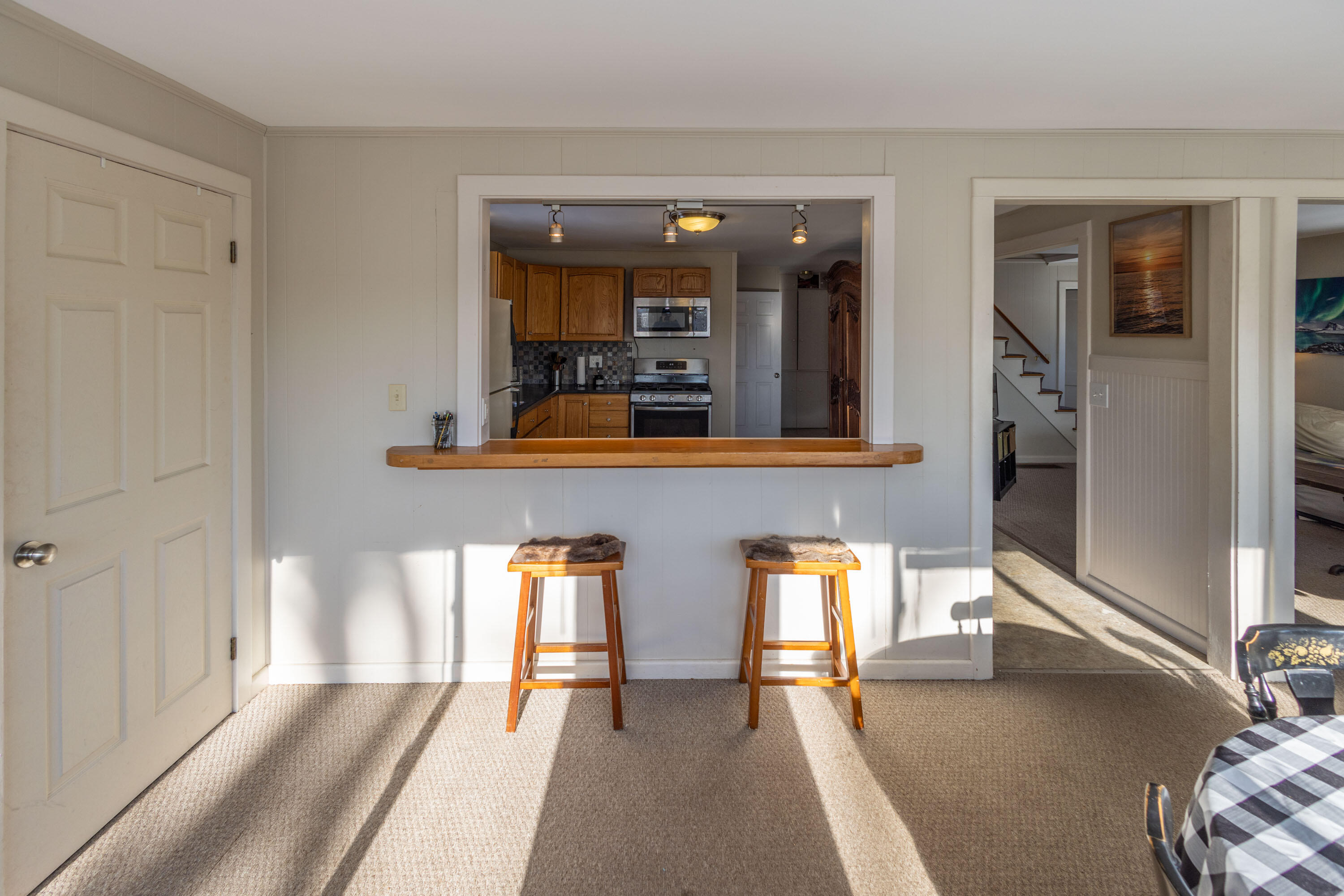 27 Lawrence Avenue Thomaston ME 04861