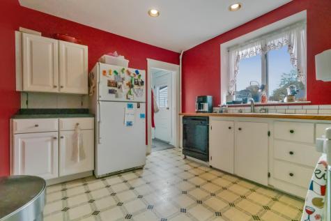 31 Alba Street Portland ME 04103