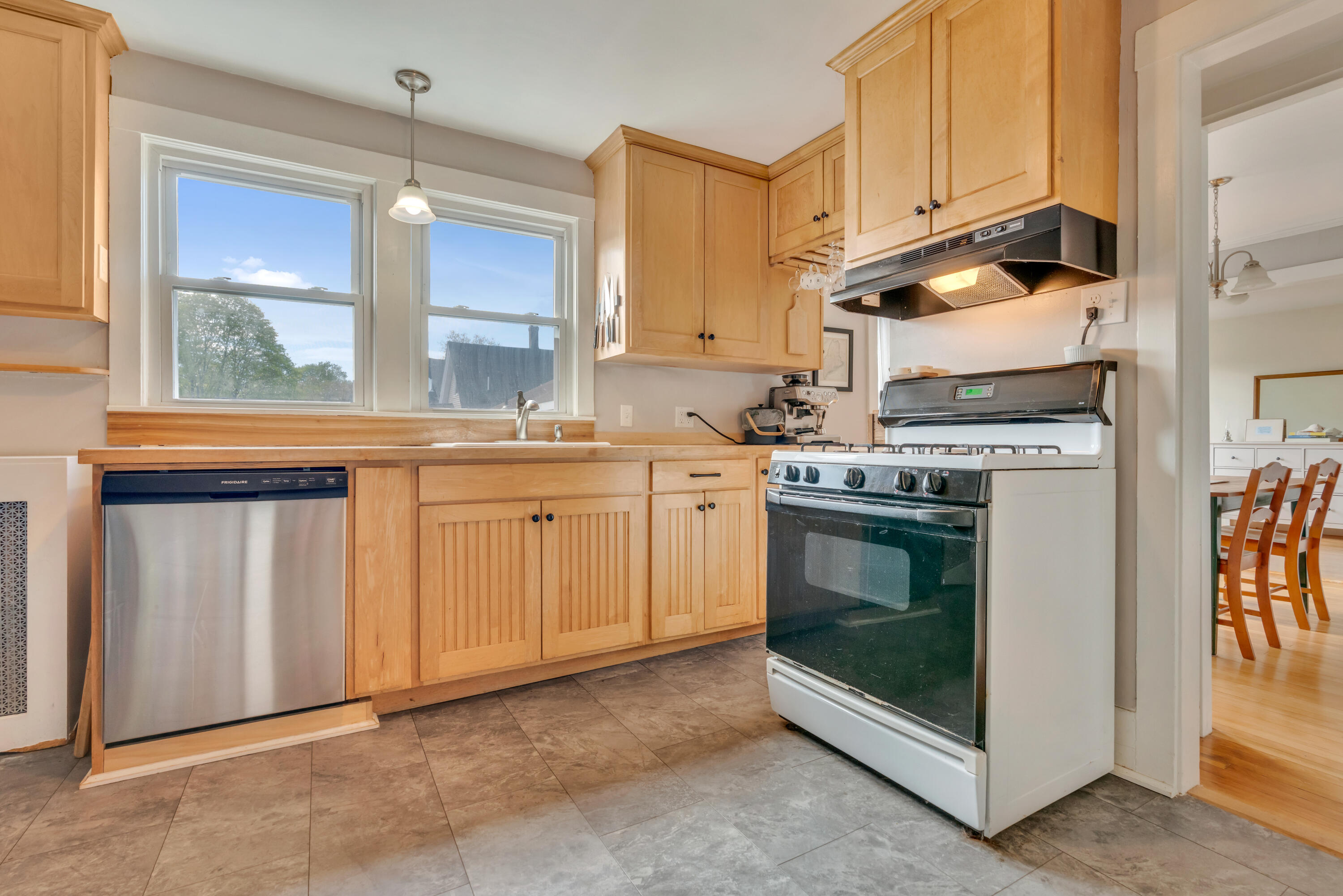 31 Alba Street Portland ME 04103