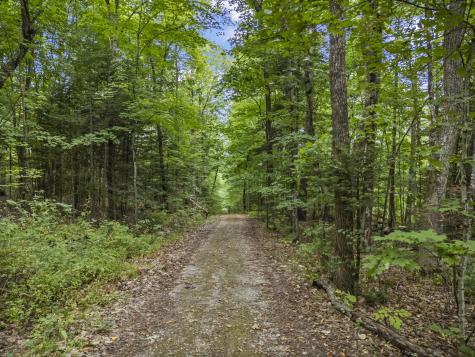 207 N Auburn Road Auburn ME 04210