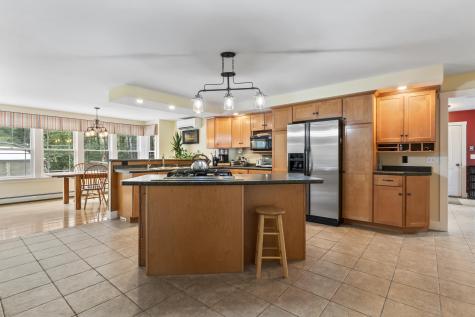 207 N Auburn Road Auburn ME 04210