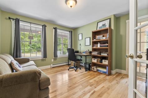 207 N Auburn Road Auburn ME 04210