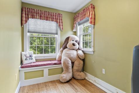 207 N Auburn Road Auburn ME 04210