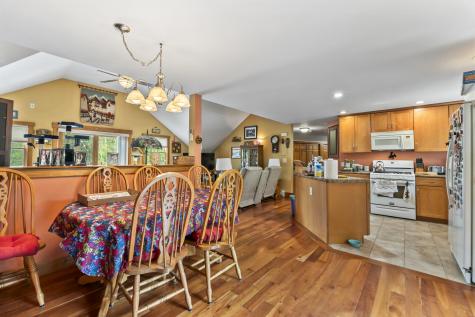 207 N Auburn Road Auburn ME 04210