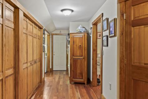 207 N Auburn Road Auburn ME 04210