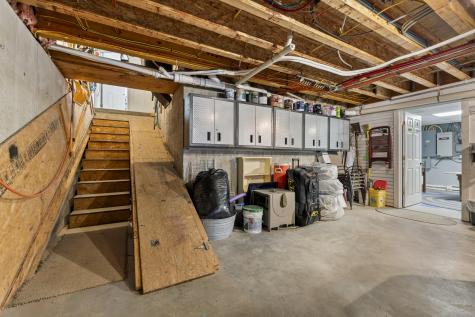 207 N Auburn Road Auburn ME 04210