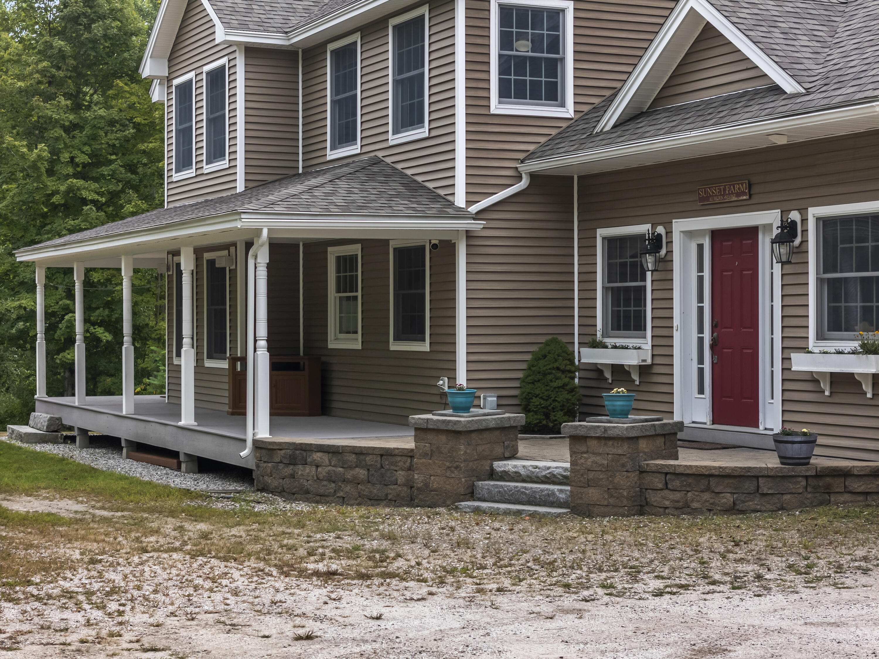 207 N Auburn Road Auburn ME 04210