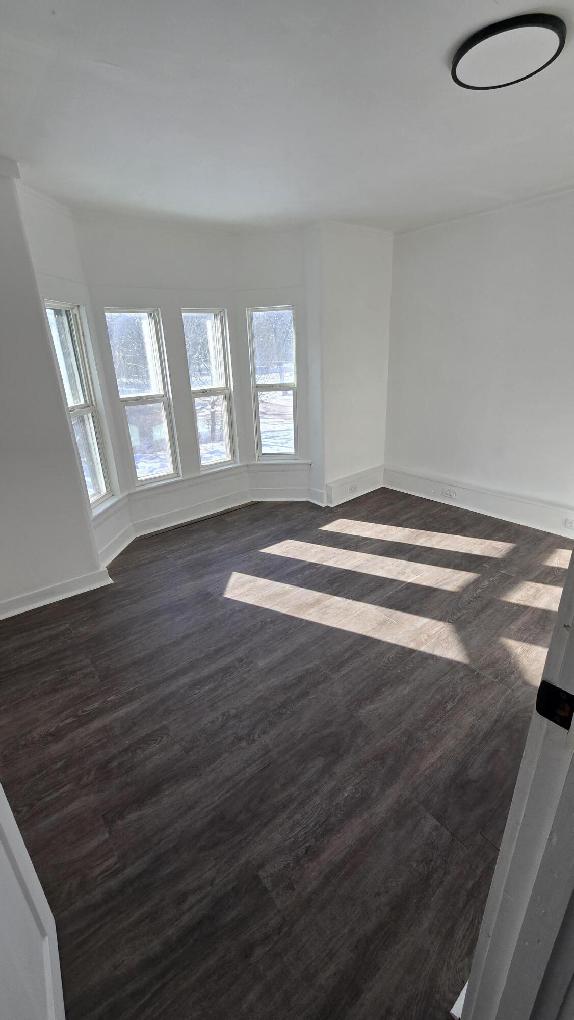 182 Pleasant Street Richmond ME 04357