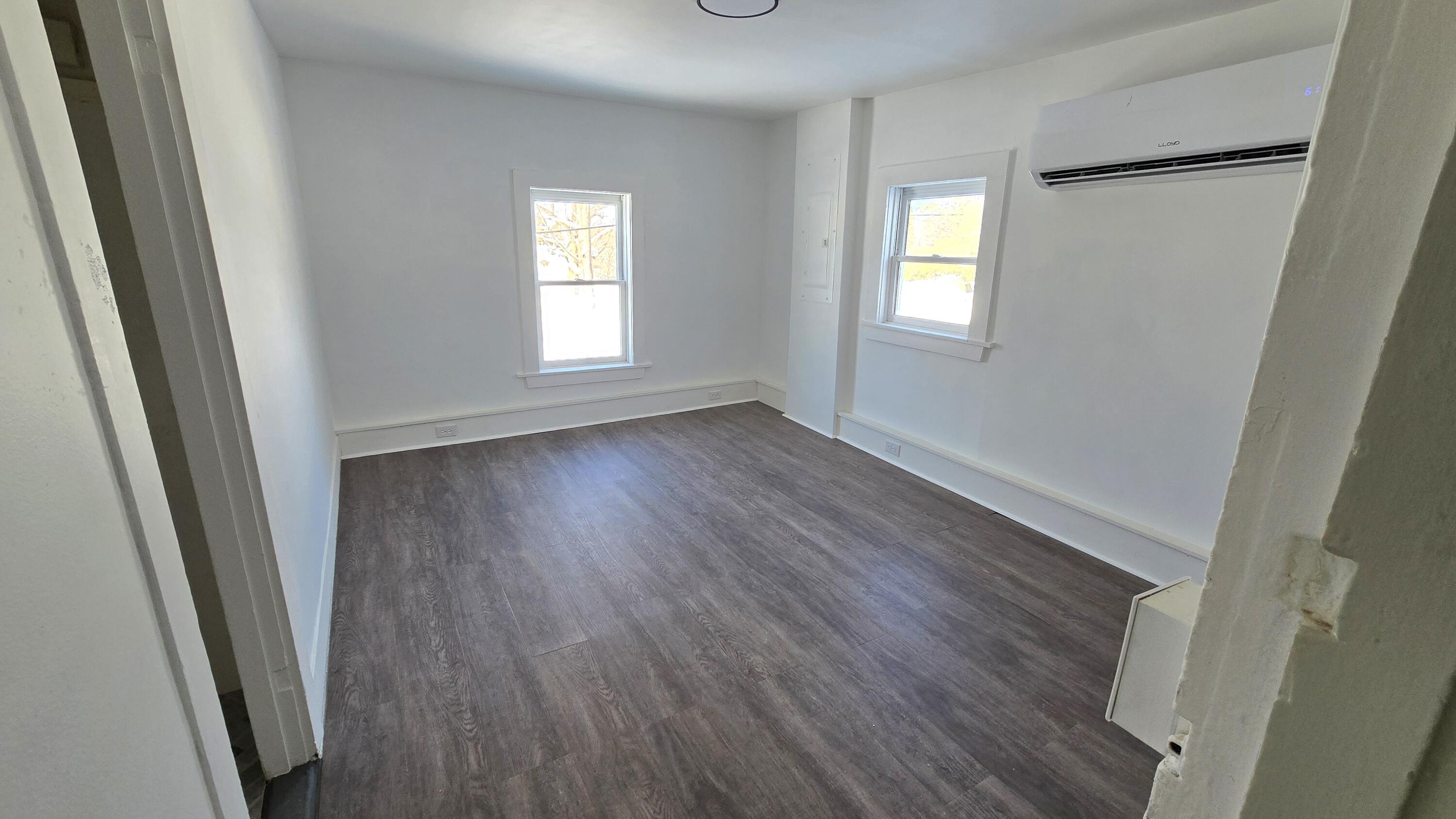 182 Pleasant Street Richmond ME 04357