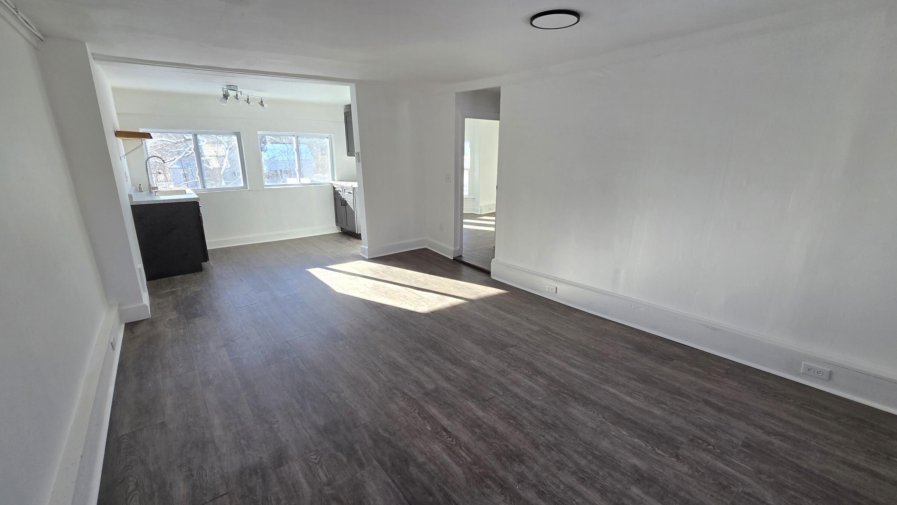 182 Pleasant Street Richmond ME 04357