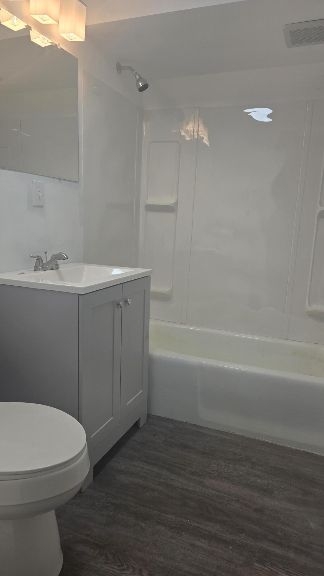 182 Pleasant Street Richmond ME 04357