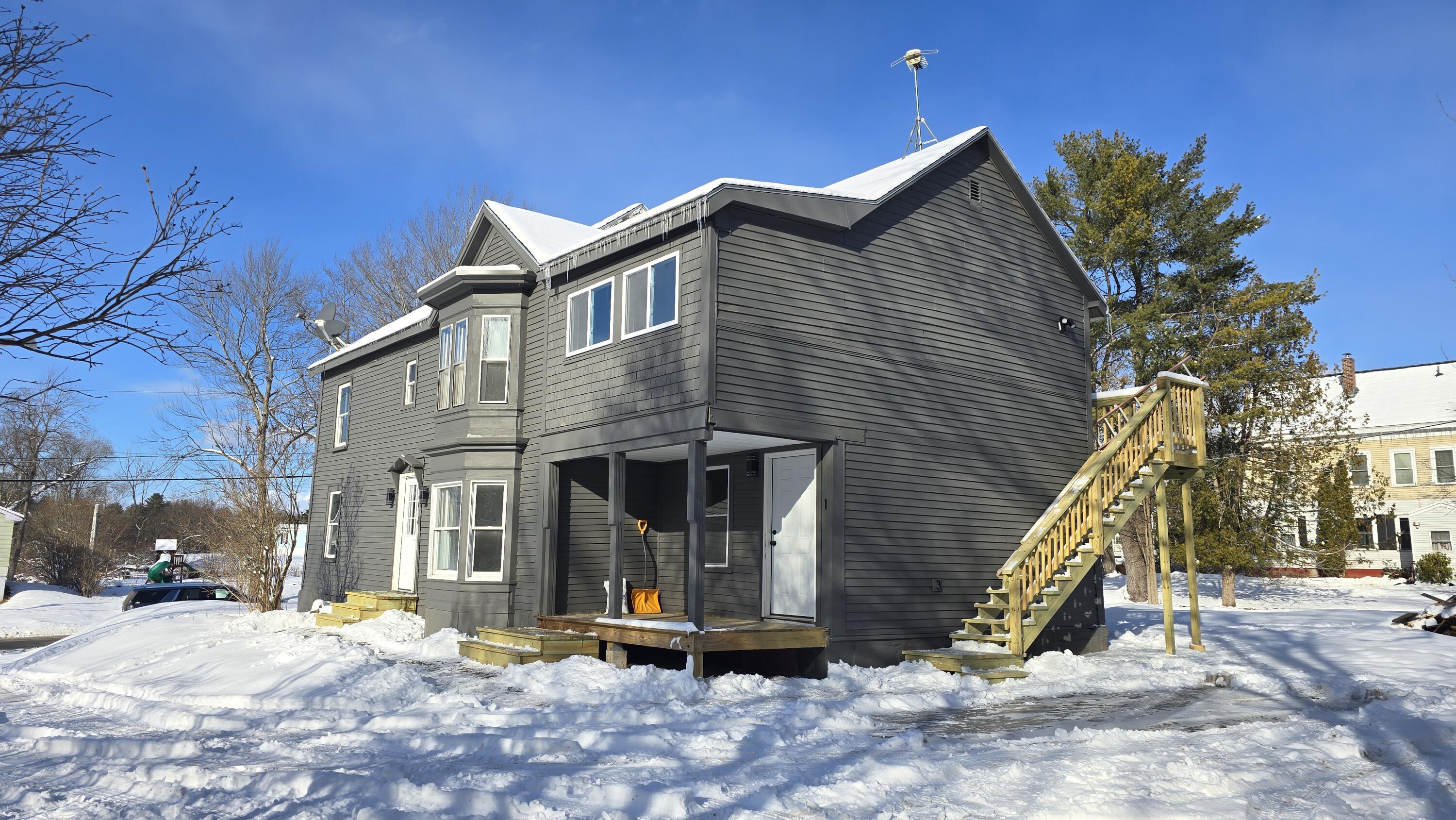 182 Pleasant Street Richmond ME 04357