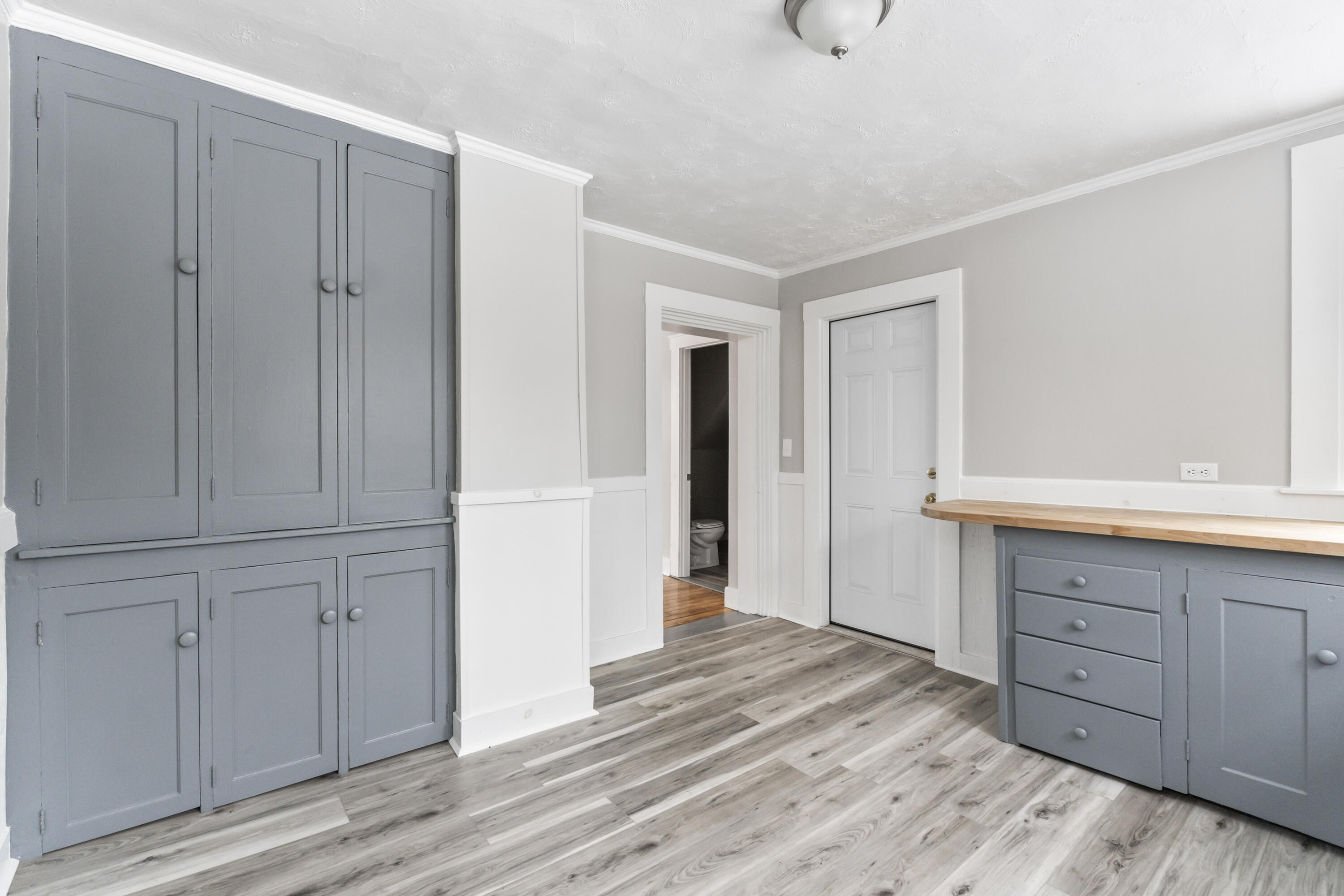 569 Middle Road Dresden ME 04342