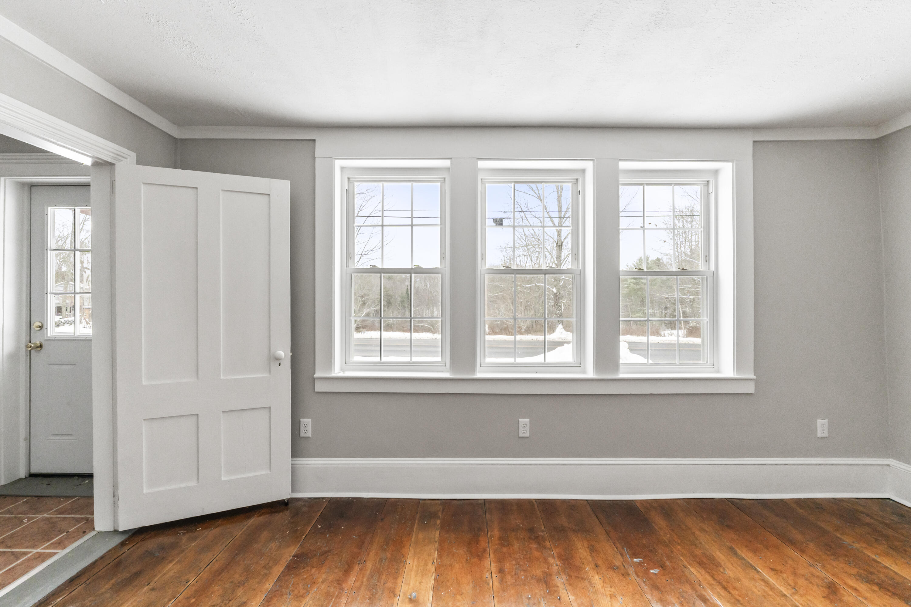 569 Middle Road Dresden ME 04342