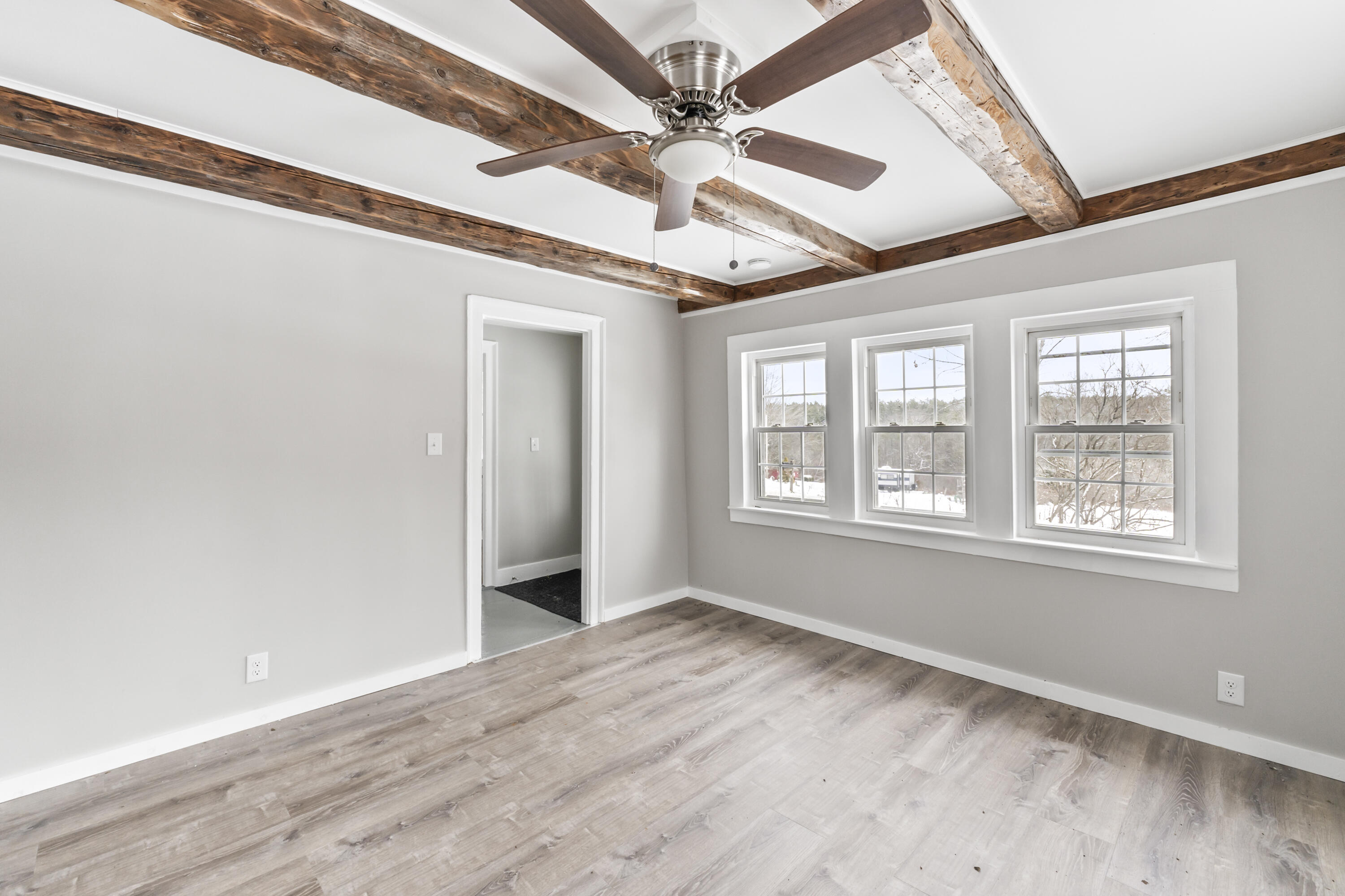 569 Middle Road Dresden ME 04342