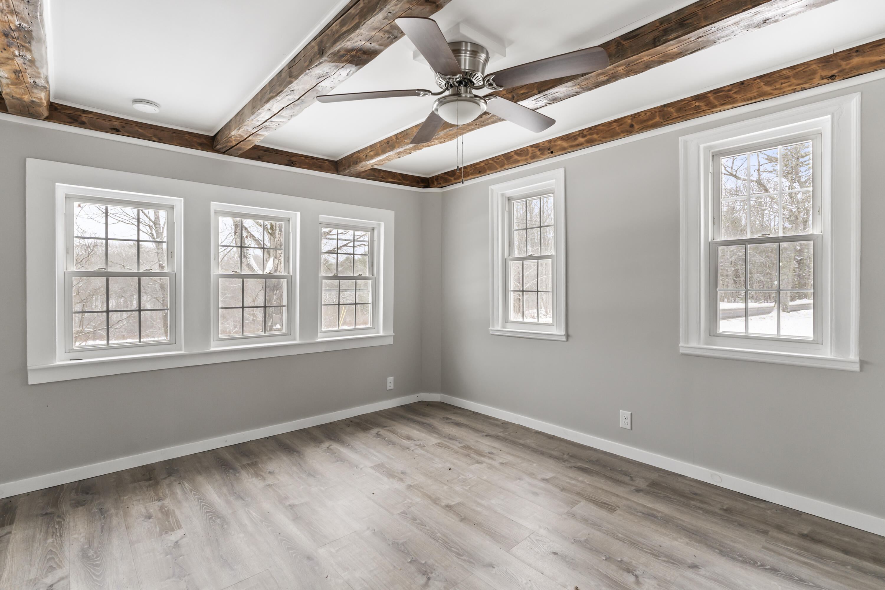 569 Middle Road Dresden ME 04342