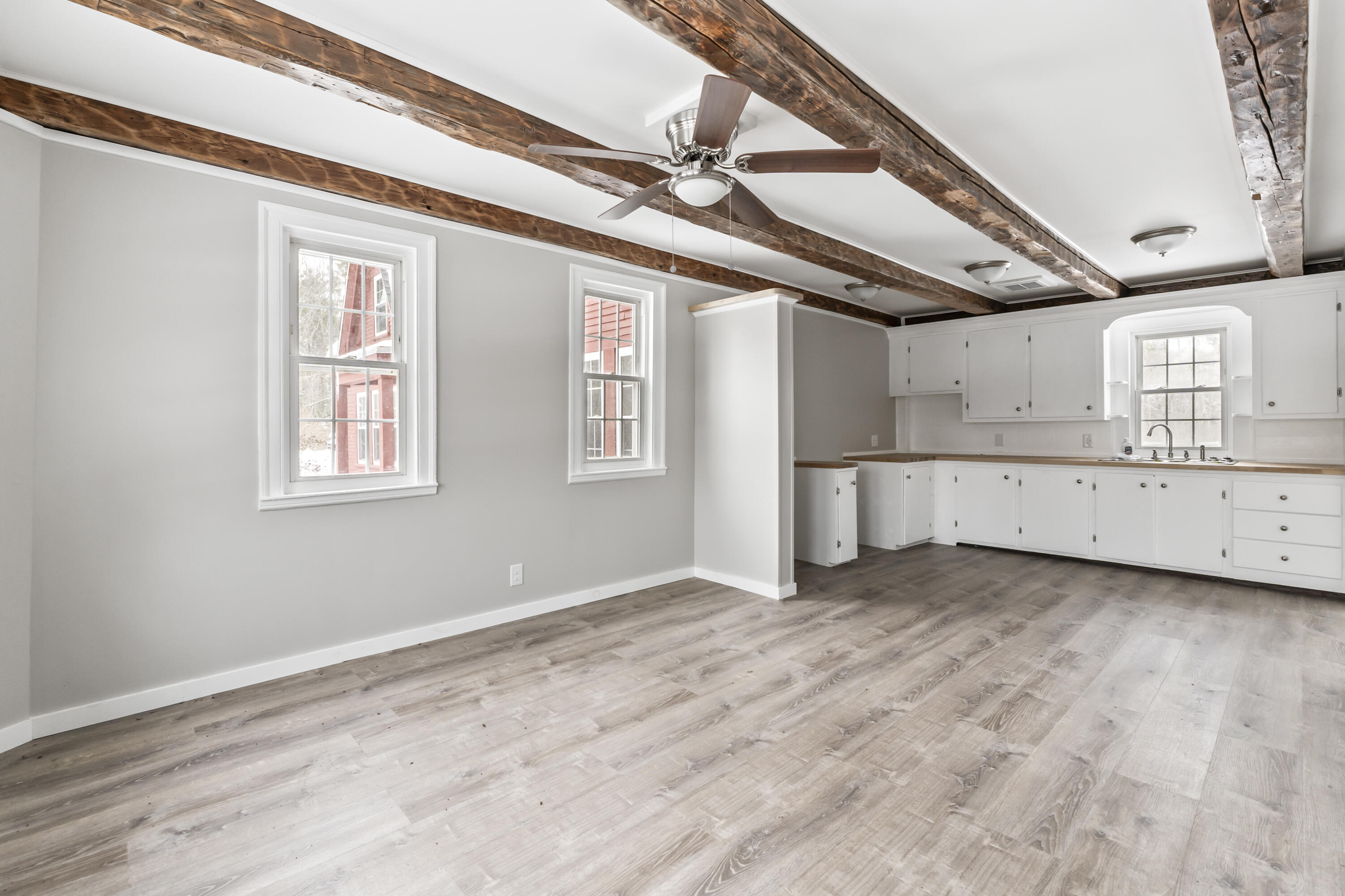 569 Middle Road Dresden ME 04342