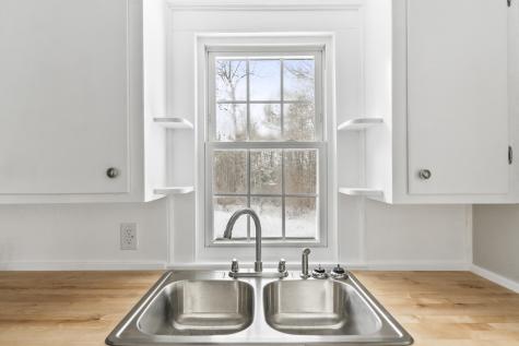 569 Middle Road Dresden ME 04342