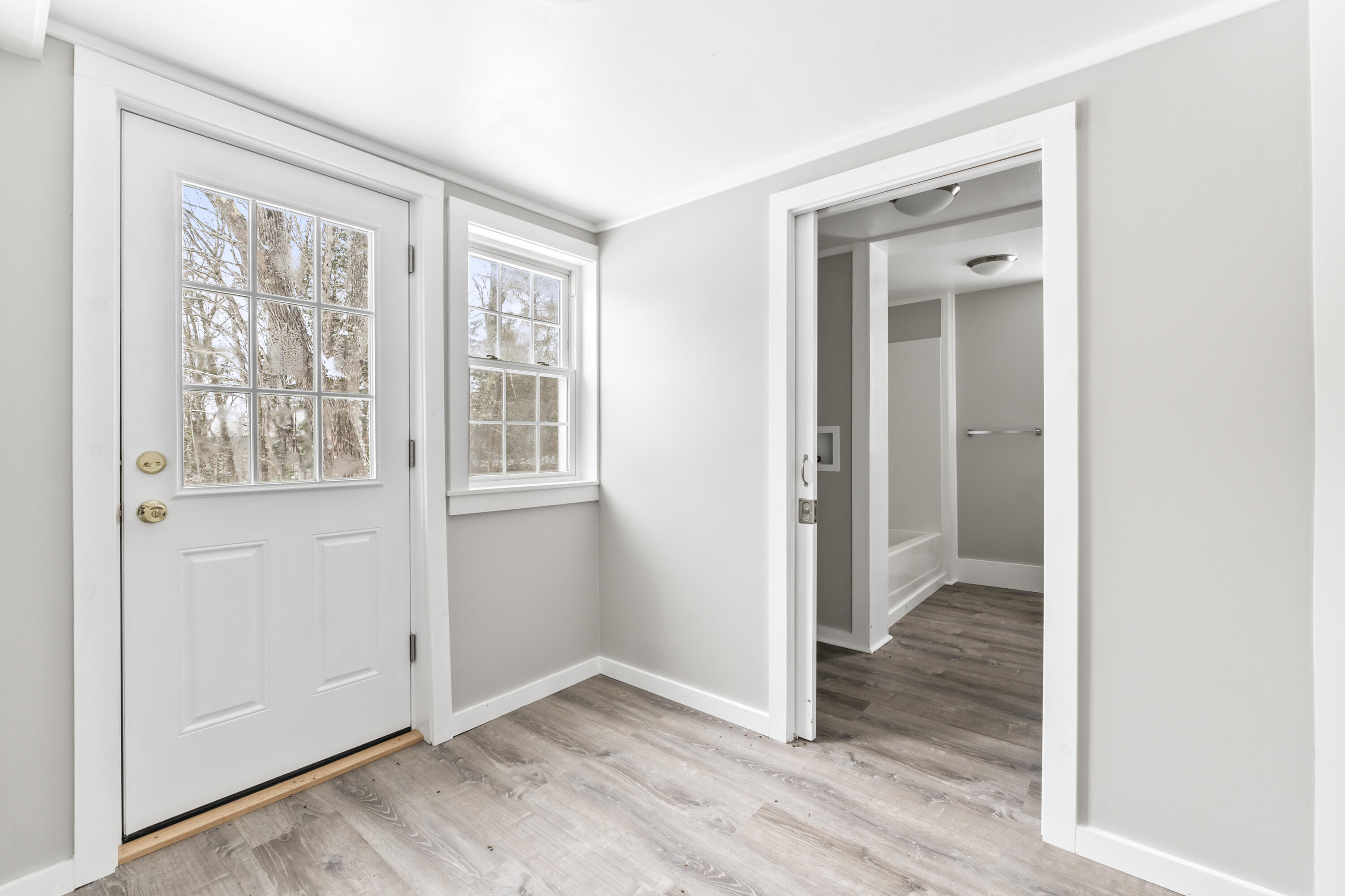 569 Middle Road Dresden ME 04342