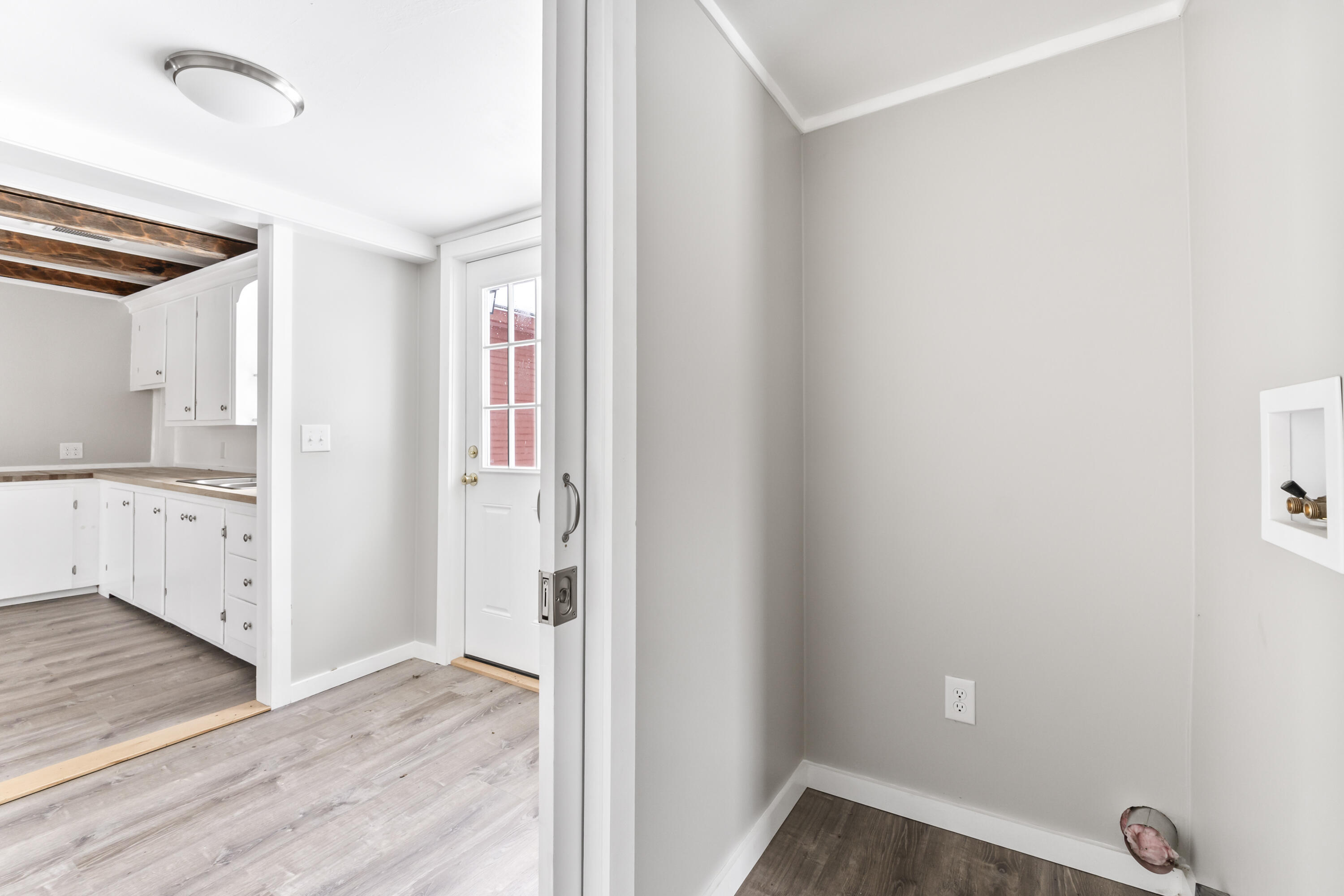 569 Middle Road Dresden ME 04342