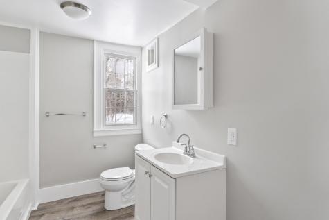 569 Middle Road Dresden ME 04342