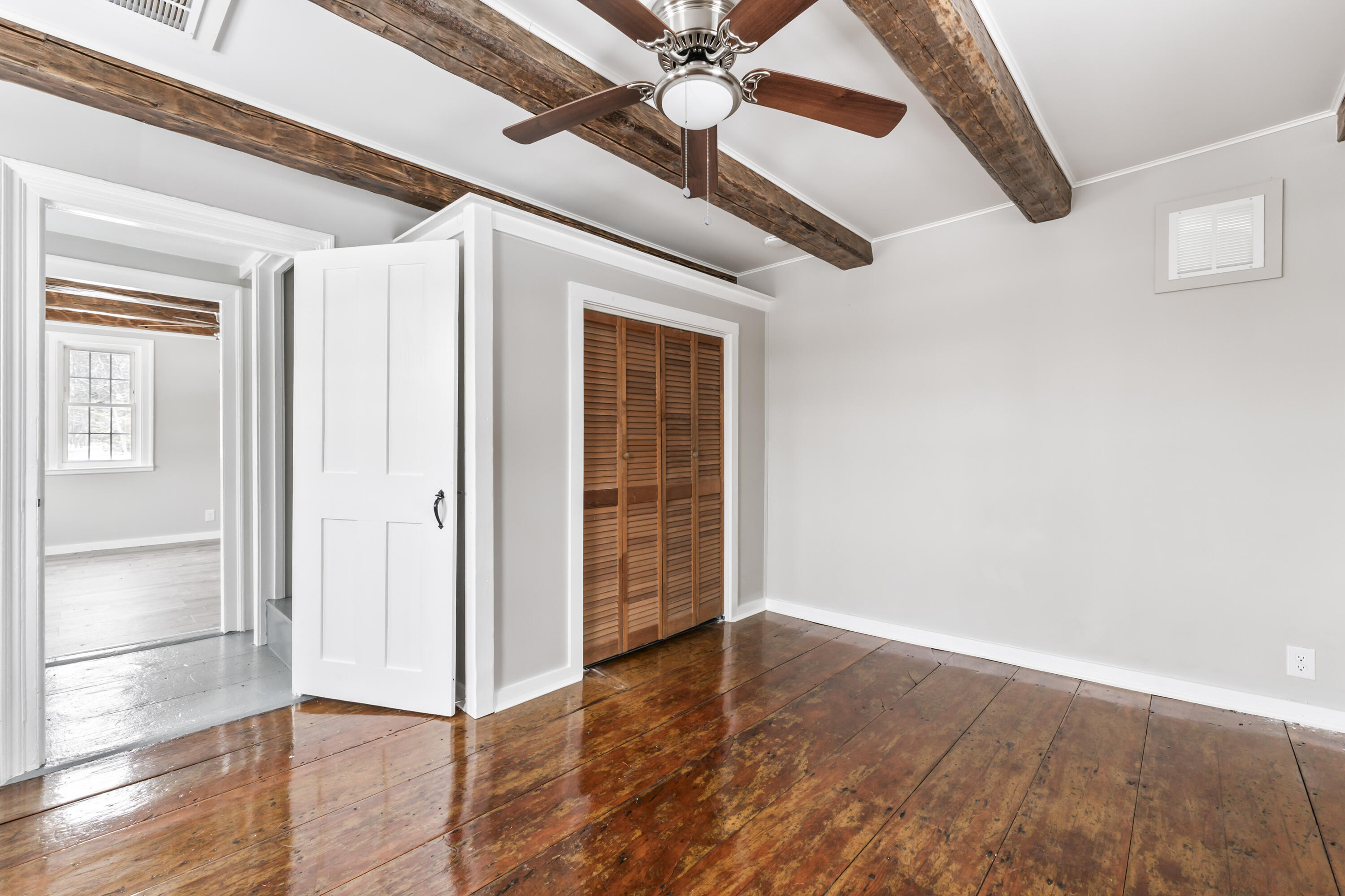 569 Middle Road Dresden ME 04342