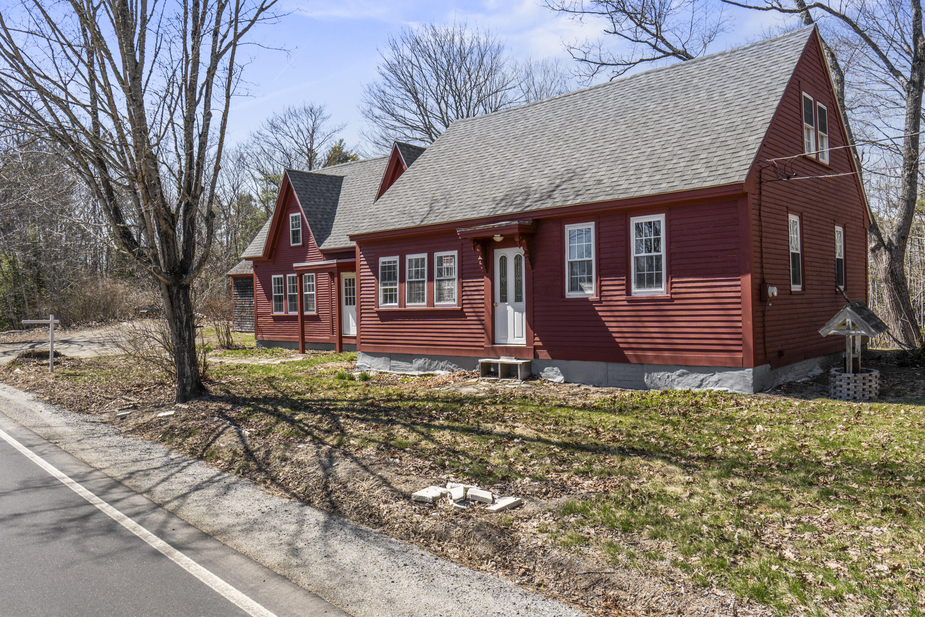 569 Middle Road Dresden ME 04342