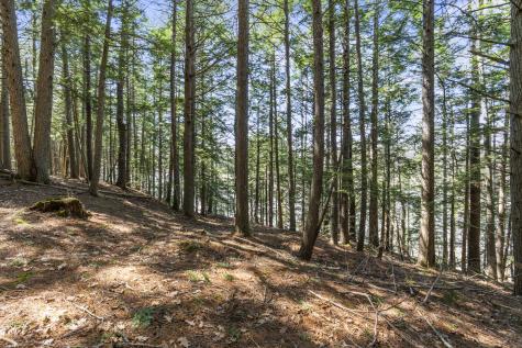 569 Middle Road Dresden ME 04342