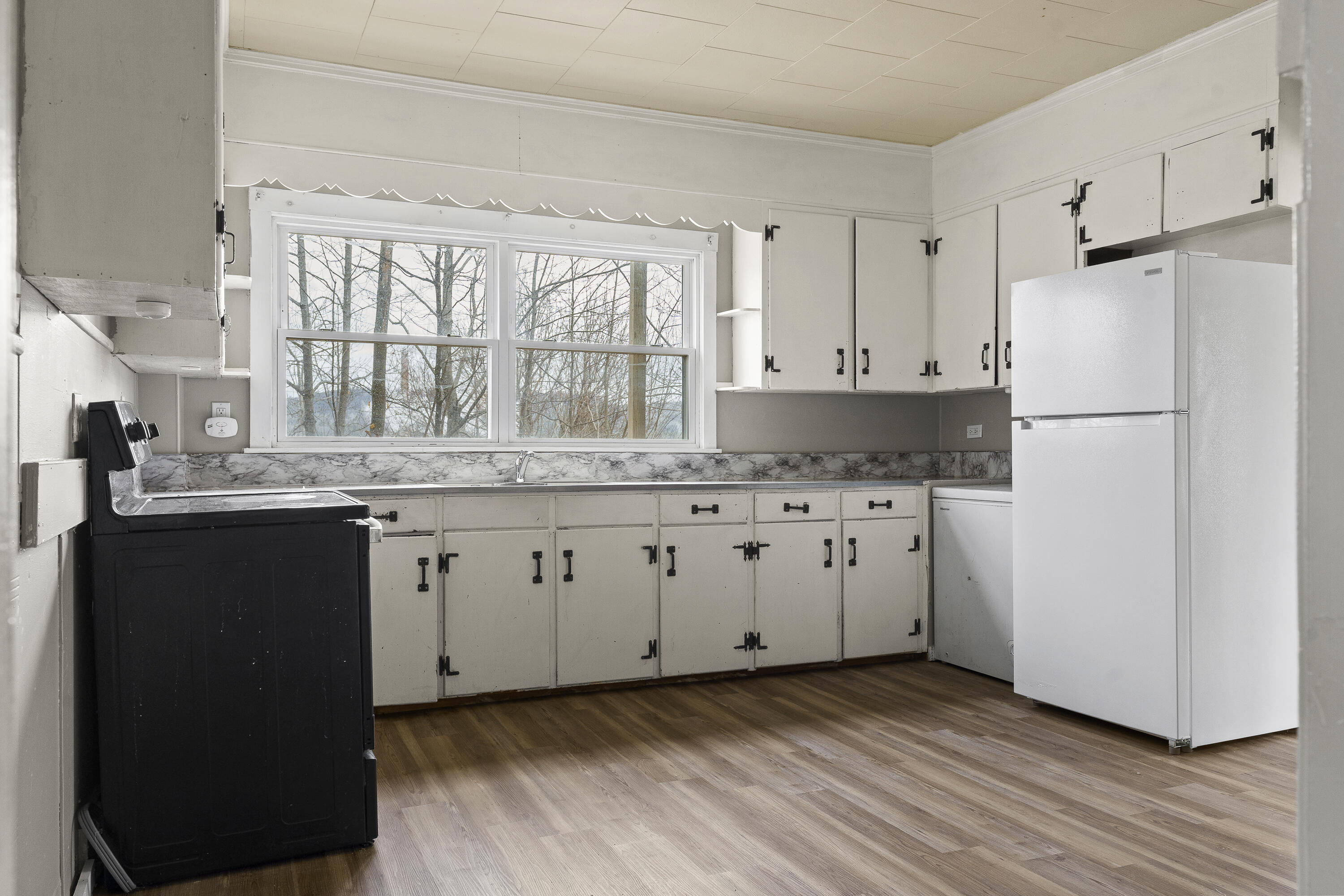 76 Maine Avenue Rumford ME 04276