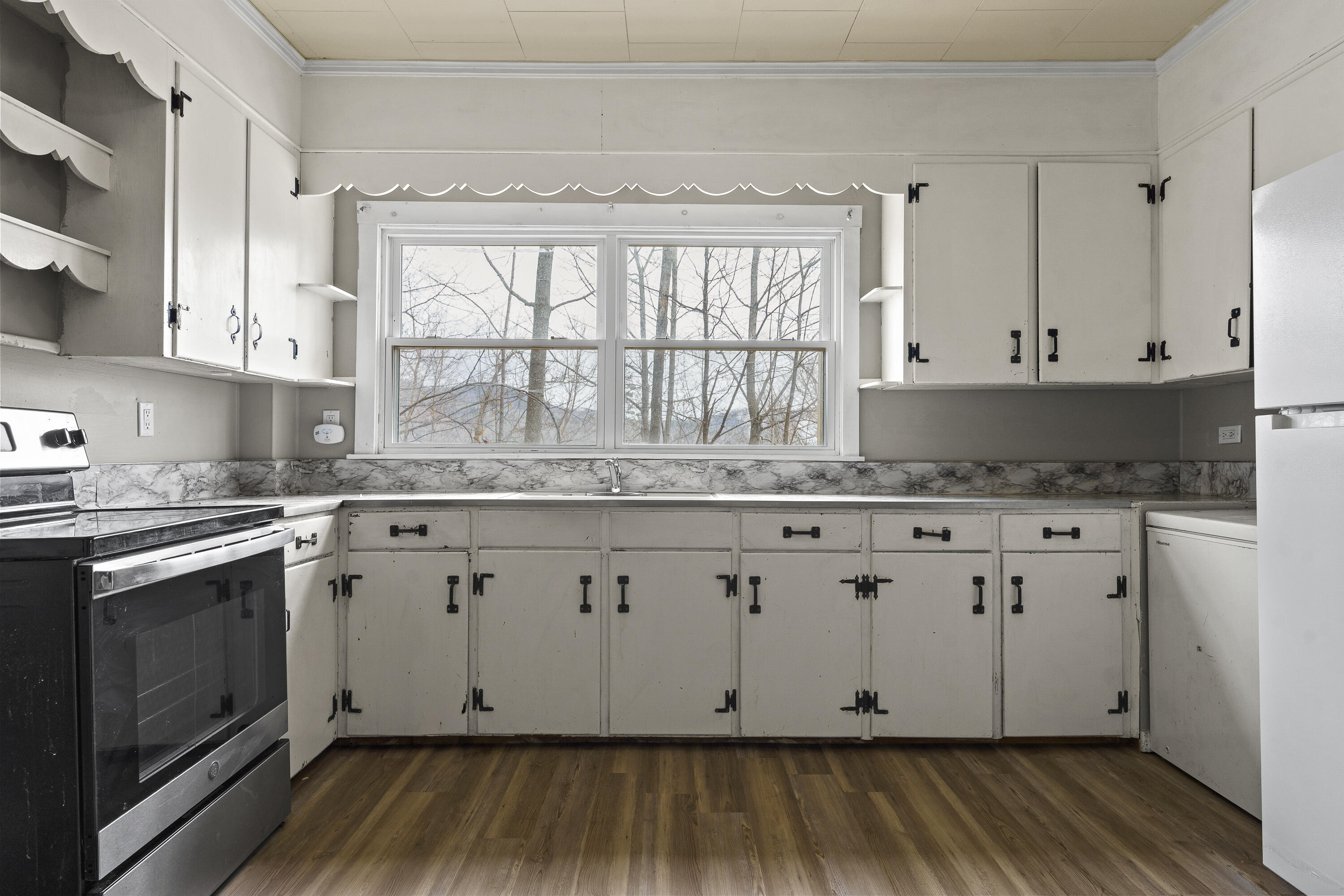 76 Maine Avenue Rumford ME 04276