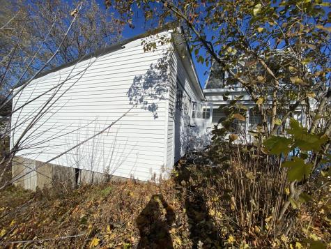 292 East Avenue Lewiston ME 04240