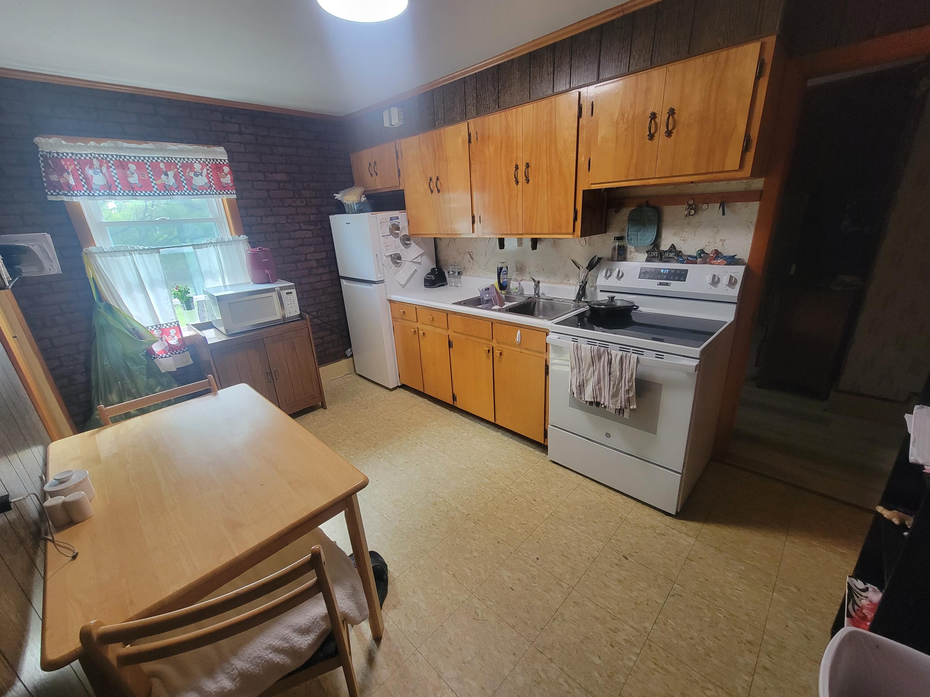 185 Elm Street Brewer ME 04412