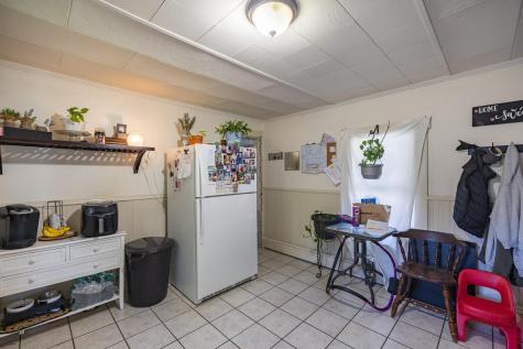 24 Sylvan Avenue Lewiston ME 04240