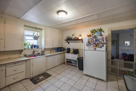 24 Sylvan Avenue Lewiston ME 04240