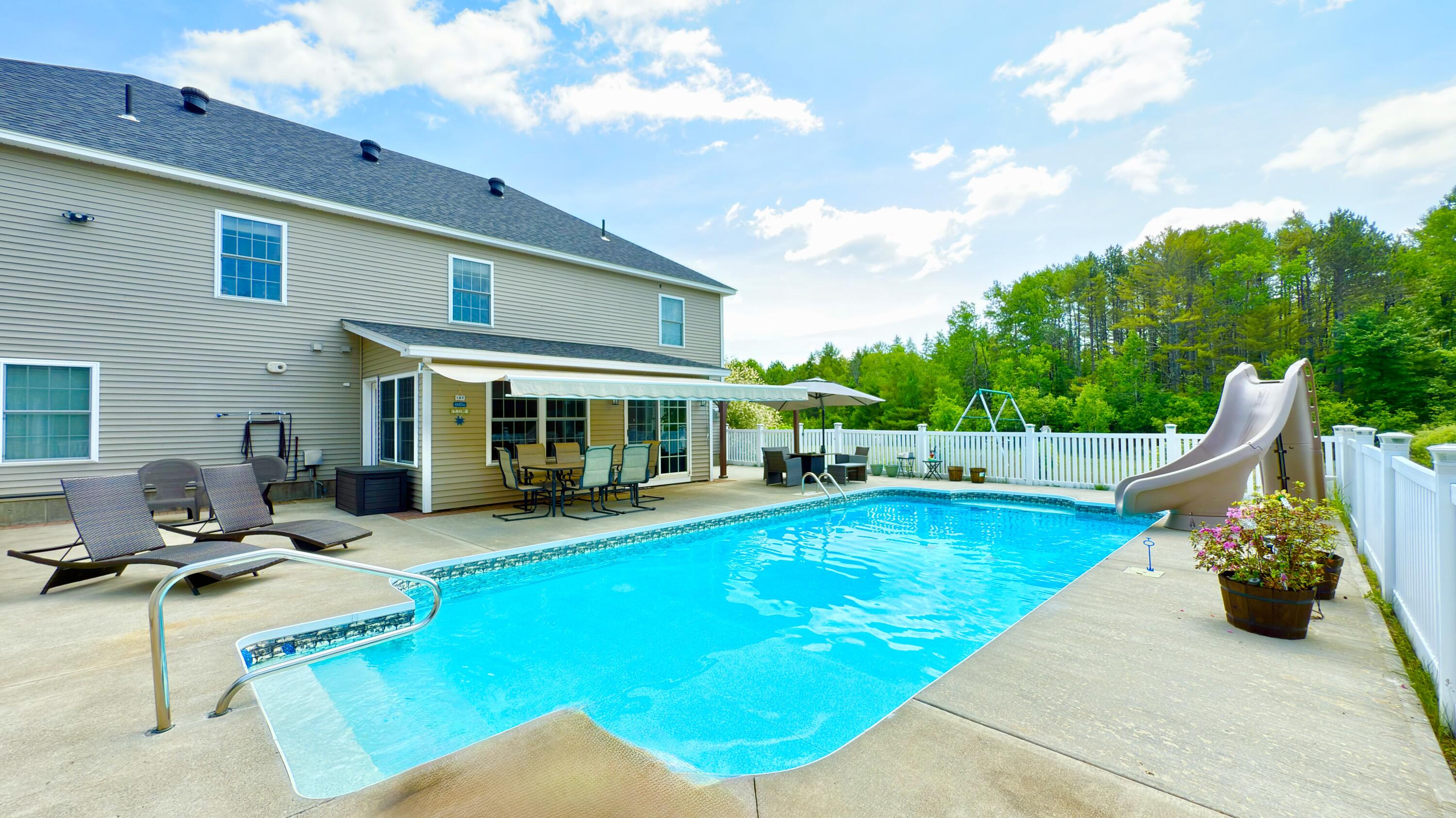 8 Clark Circle Hampden ME 04444