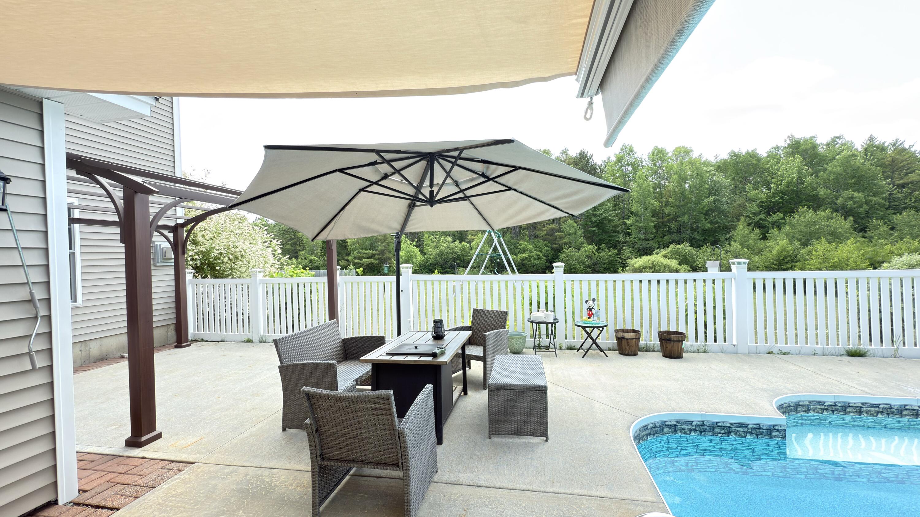 8 Clark Circle Hampden ME 04444