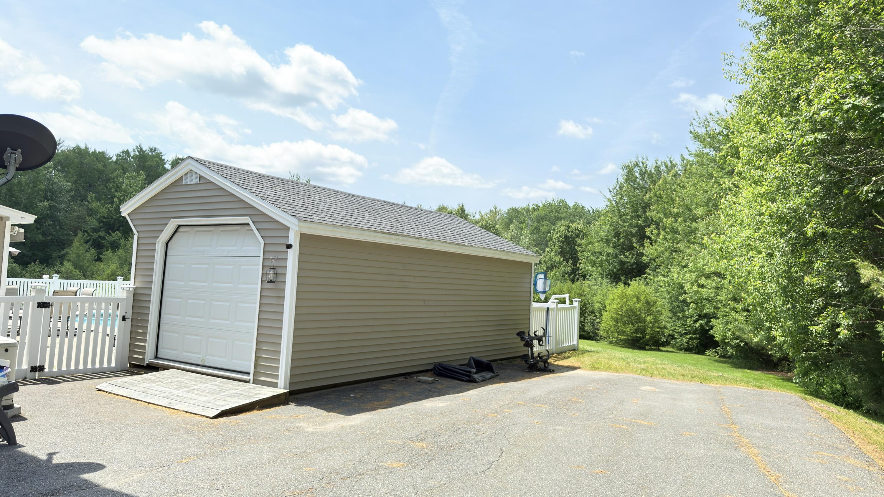 8 Clark Circle Hampden ME 04444