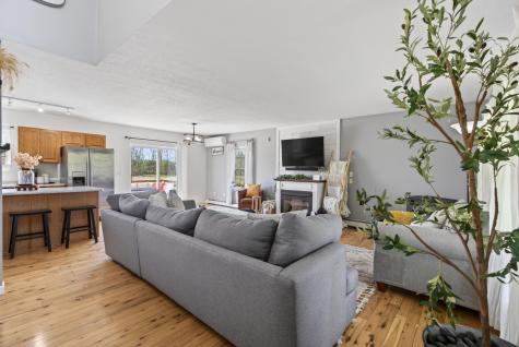 252 Ossipee Trail E Gorham ME 04038