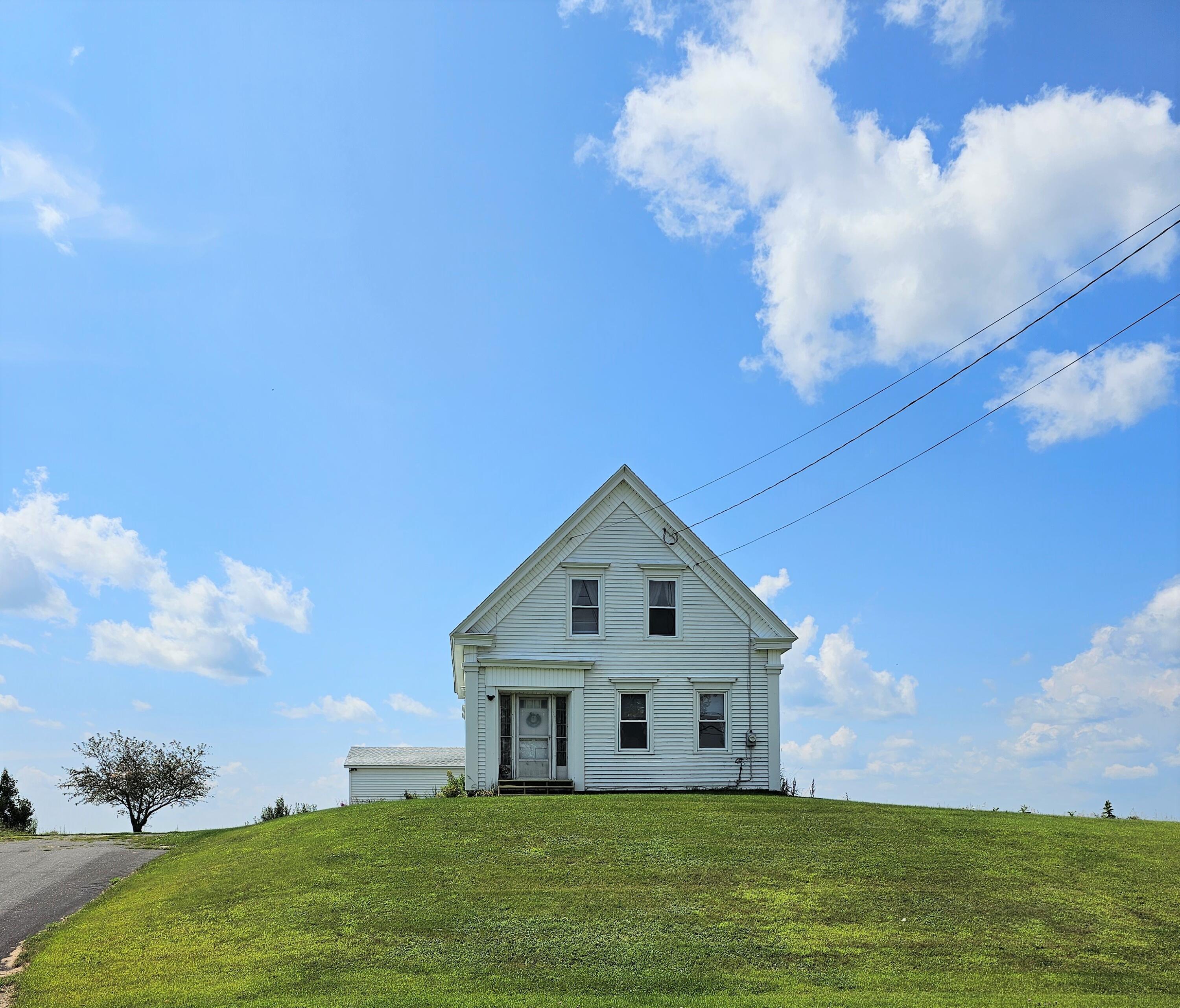 1066 Hinckley Road Clinton ME 04927