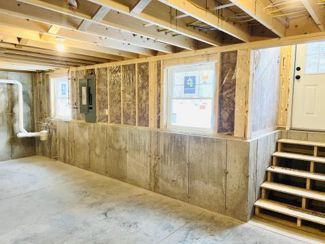 6 Moose Drive Limerick ME 04048