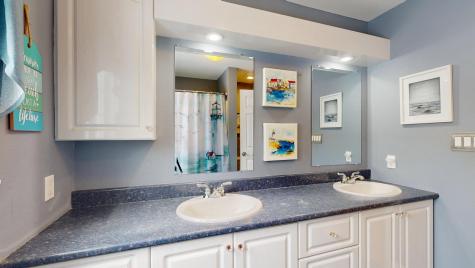 599 Court Street Auburn ME 04210