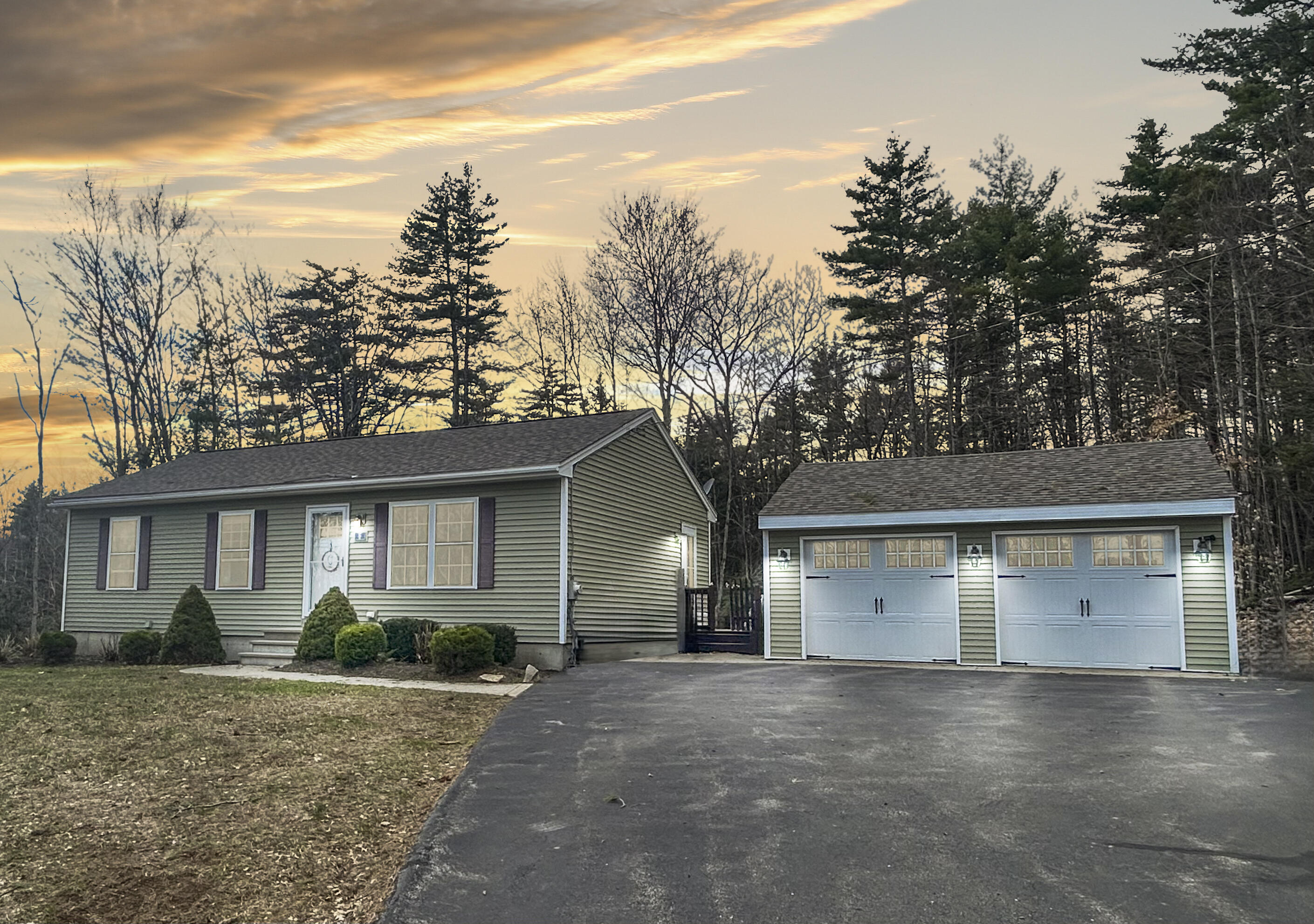 37 School House Lane, Lebanon ME Real Estate Listing MLS 1587708