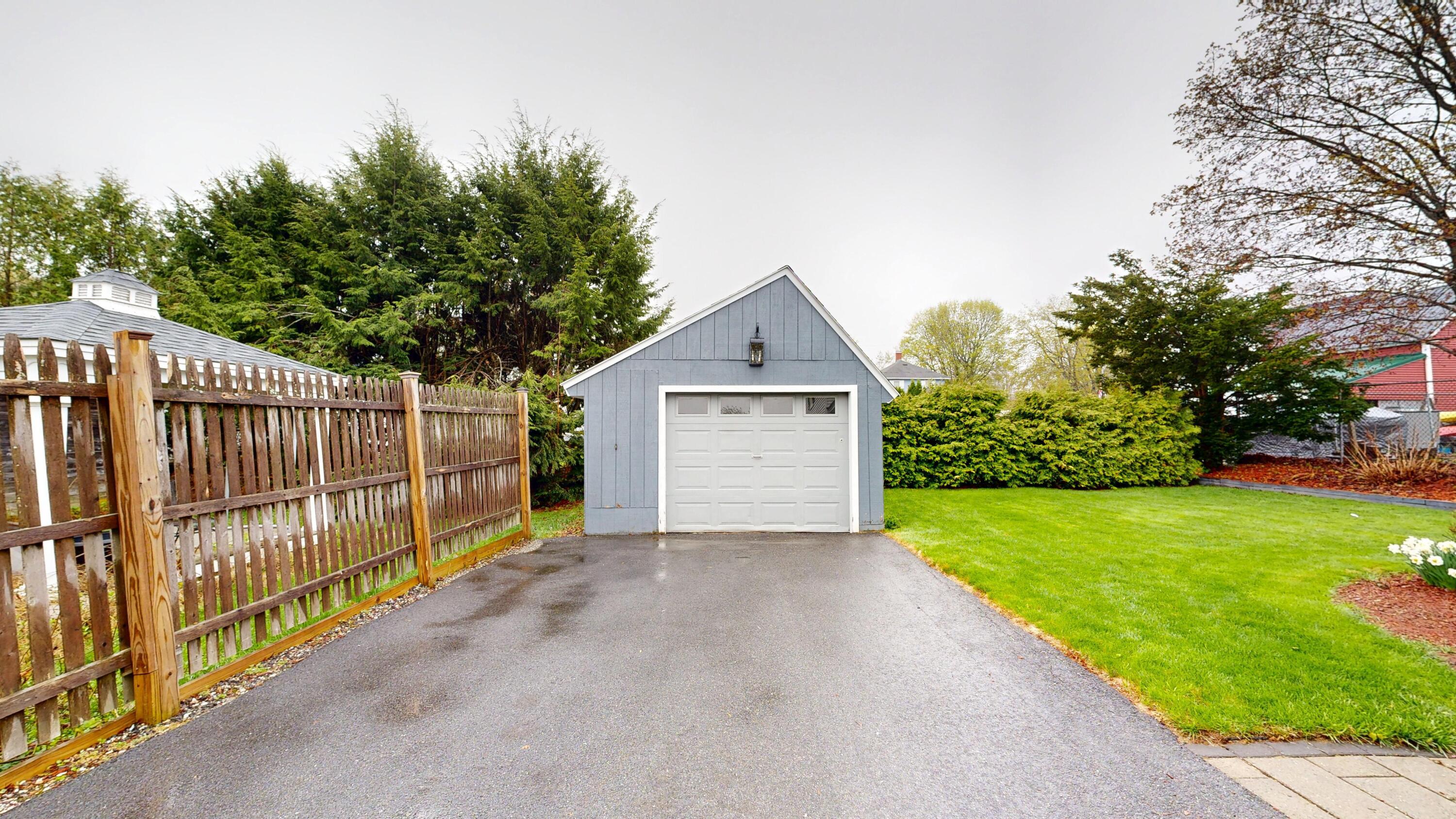 231 Seventh Street Auburn ME 04210