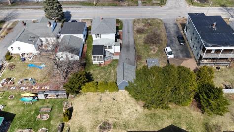 231 Seventh Street Auburn ME 04210