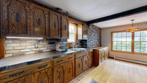 231 Seventh Street Auburn ME 04210