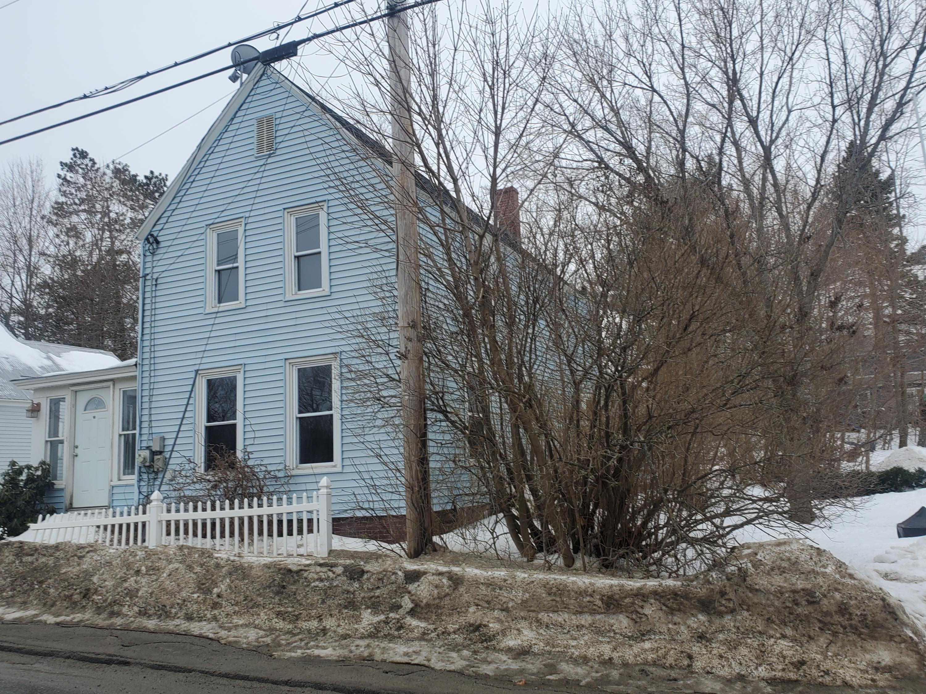 76 Bowdoin Street Winthrop ME 04364
