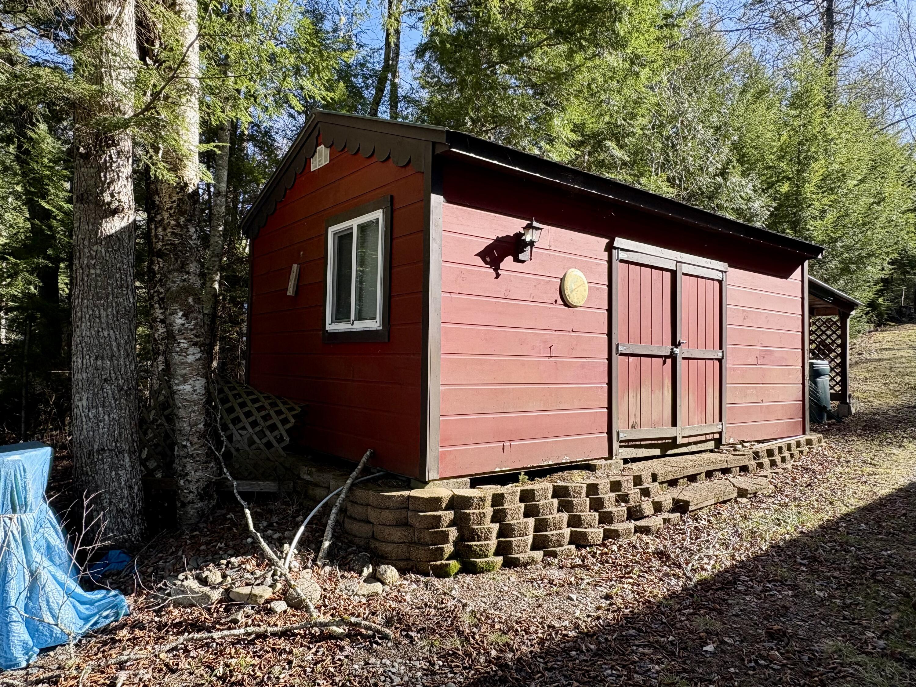 325 Egg Pond Road Lincoln ME 04457